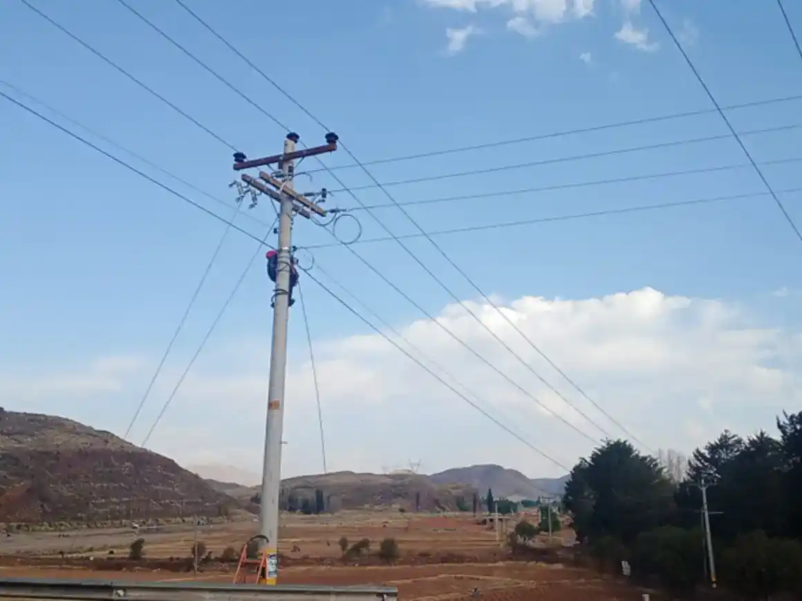 Construcción Electrificación Rural Municipio de Chuquihuta_15